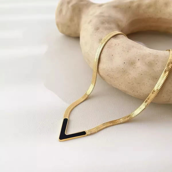 Kim taehyung V named necklace